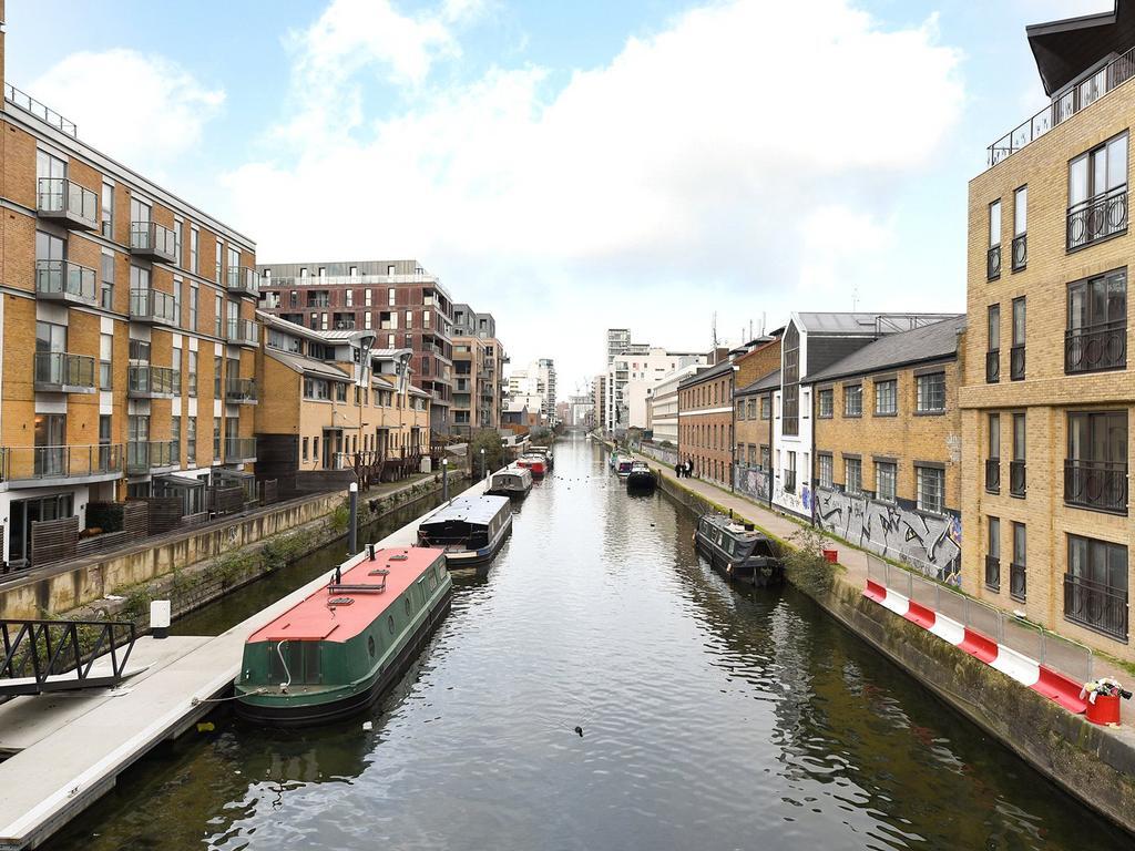 <span id="hs_cos_wrapper_name" class="hs_cos_wrapper hs_cos_wrapper_meta_field hs_cos_wrapper_type_text" style="" data-hs-cos-general-type="meta_field" data-hs-cos-type="text" >Clyde Square</span>